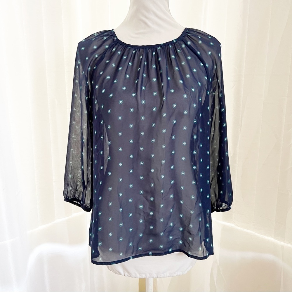 Old Navy Dressy blouse Size Medium